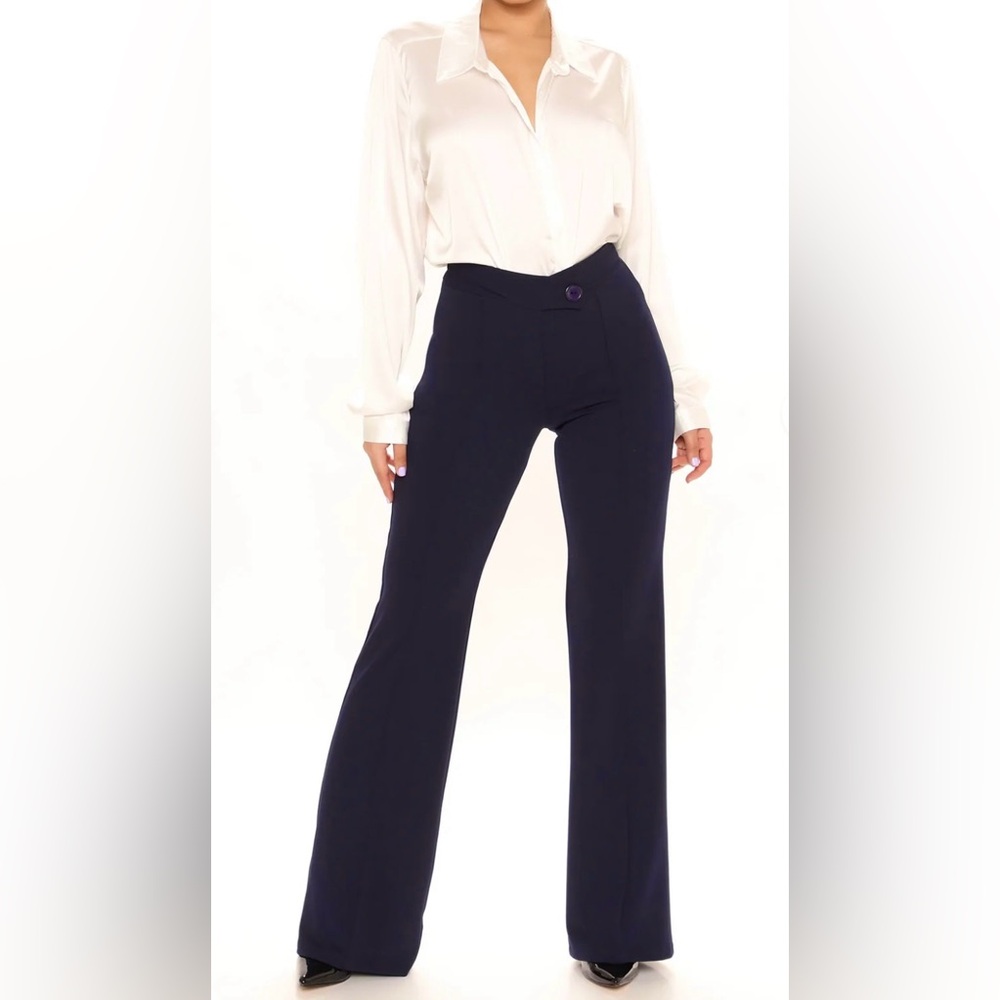 High Waisted V Front Wide Leg Dress Pants Navy Blue Size L NWT